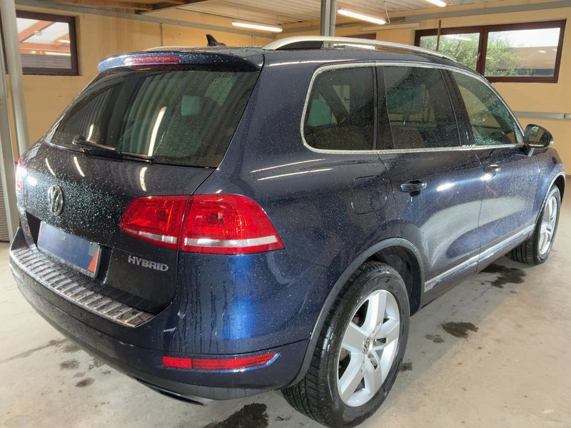 Volkswagen Touareg 3.0 V6 TSI Plug-in Hybrid 2013 – снимка 8