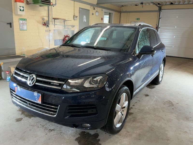Volkswagen Touareg 3.0 V6 TSI Plug-in Hybrid 2013 – снимка 1