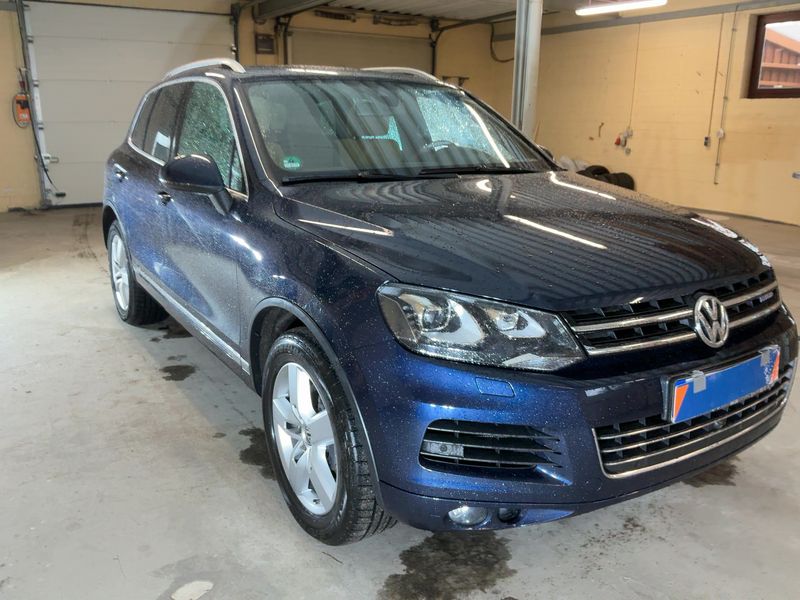 Volkswagen Touareg 3.0 V6 TSI Plug-in Hybrid 2013 – снимка 12