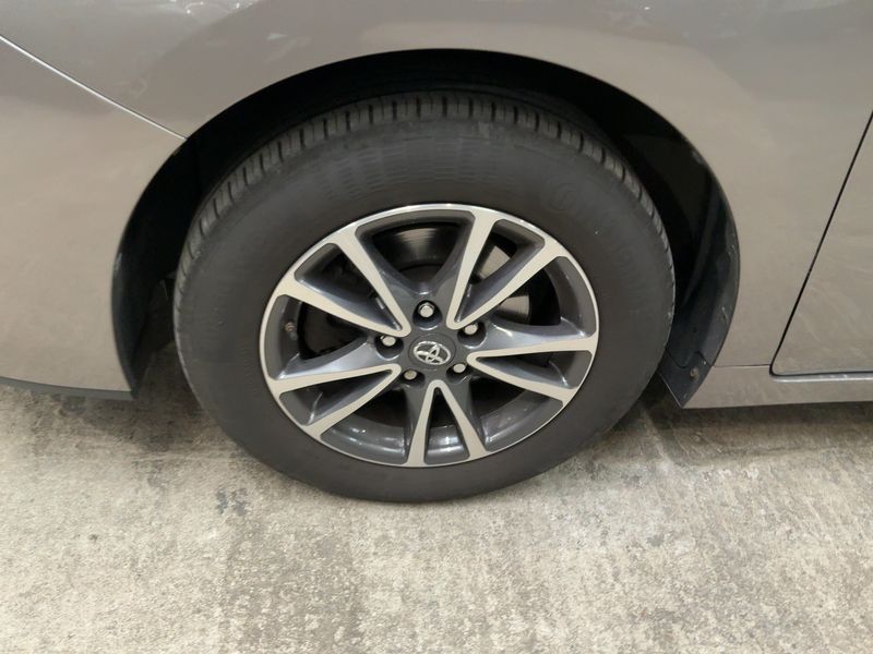 Toyota Verso 1.6 D-4D Comfort 2014 – снимка 3