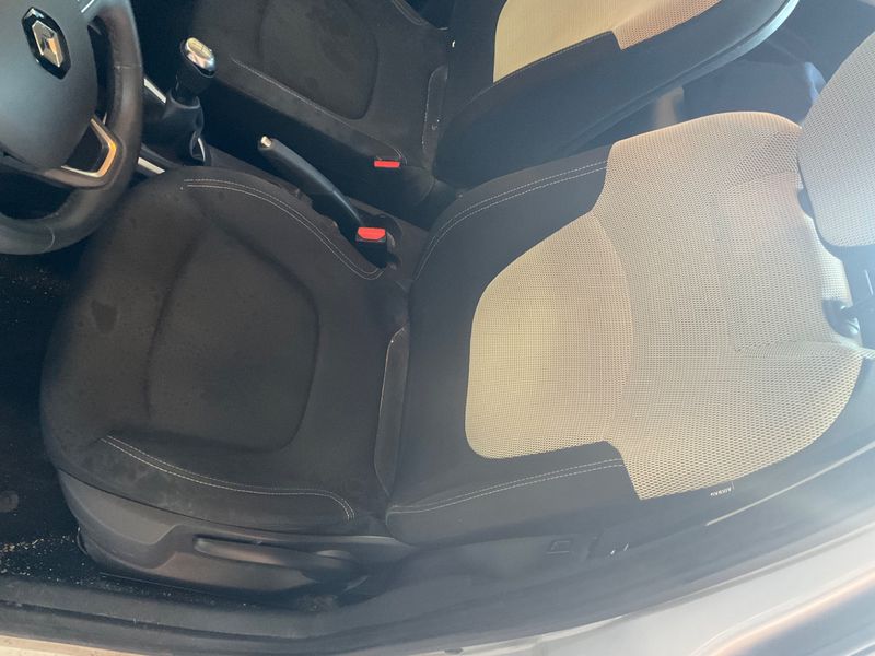 Renault Captur 0.9 Energy Business 2019 – снимка 23