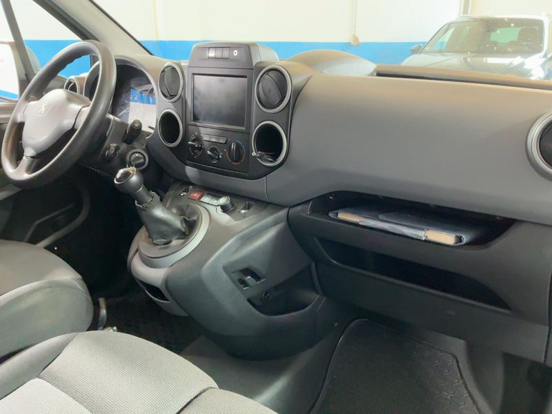 Peugeot Partner 1.6 Blue-HDi L1 Premium Pack 2017 – снимка 17