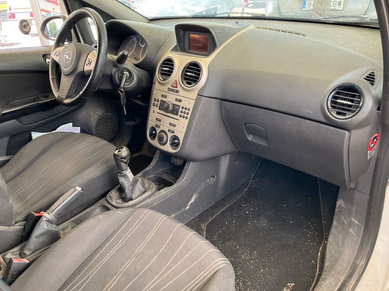 Opel Corsa 1.3 CDTI Enjoy 2008 – снимка 3