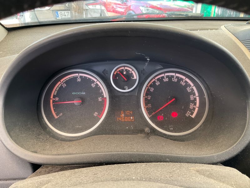 Opel Corsa 1.3 CDTI Enjoy 2008 – снимка 4