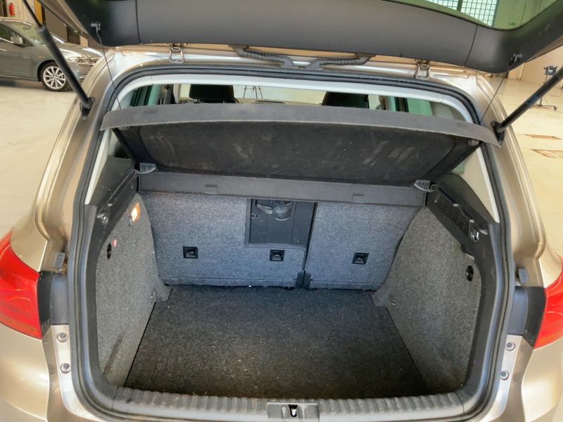 Volkswagen Tiguan 2.0 TSI Sport & Style 4Motion 2012 – снимка 16