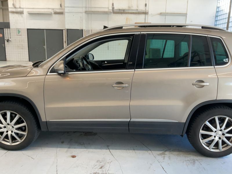 Volkswagen Tiguan 2.0 TSI Sport & Style 4Motion 2012 – снимка 4