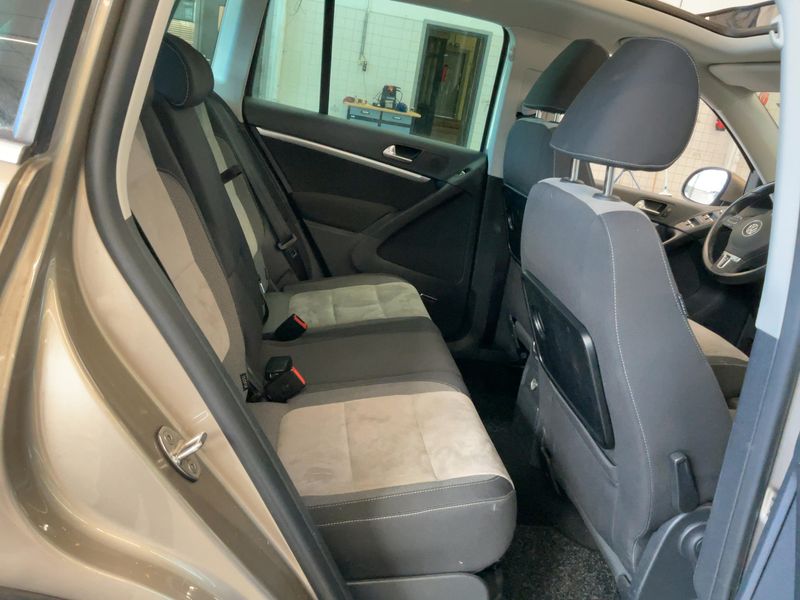 Volkswagen Tiguan 2.0 TSI Sport & Style 4Motion 2012 – снимка 20