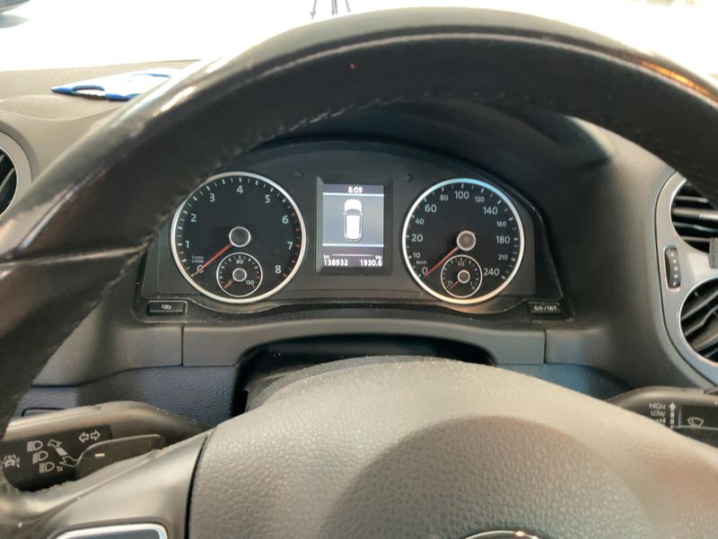 Volkswagen Tiguan 2.0 TSI Sport & Style 4Motion 2012 – снимка 19
