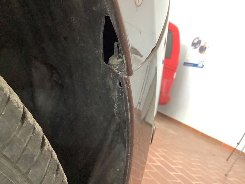 Ford C-Max 1.0 EcoBoost Cool&Connect 2018 – снимка 23