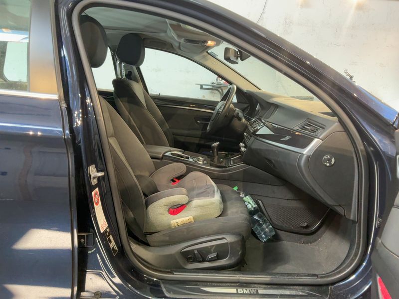 BMW 5er 520d 2014 – снимка 17