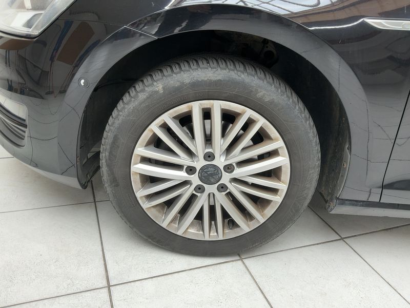 Volkswagen Golf VII 1.6 TDI Cup 4Motion BlueMotion Tech 2015 – снимка 3