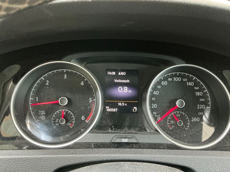 Volkswagen Golf VII 1.6 TDI Cup 4Motion BlueMotion Tech 2015 – снимка 18