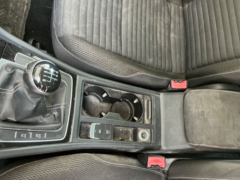 Volkswagen Golf VII 1.6 TDI Cup 4Motion BlueMotion Tech 2015 – снимка 36
