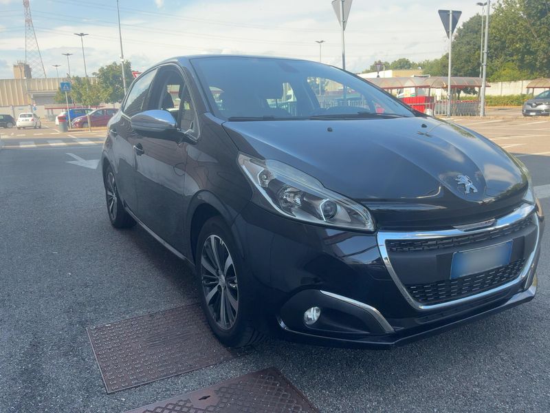 Peugeot 208 1.2 e-VTi Allure 2018 – снимка 12