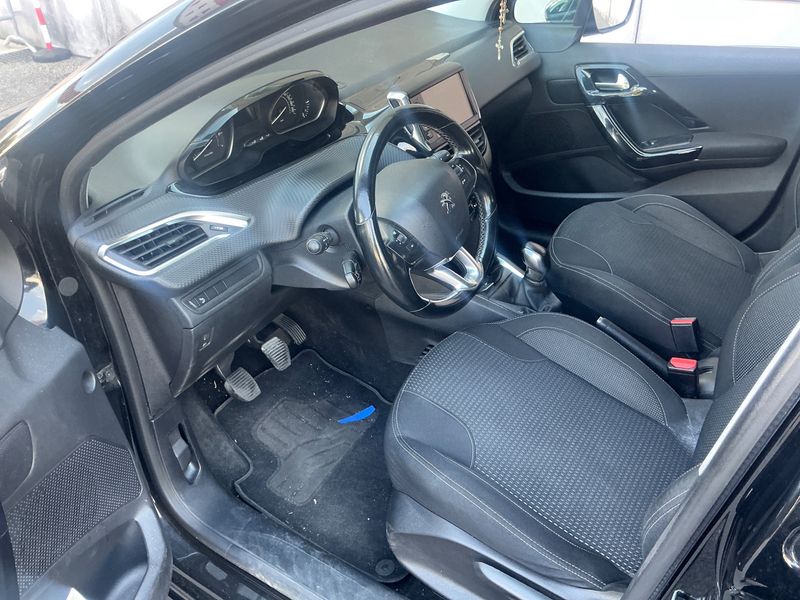 Peugeot 208 1.2 e-VTi Allure 2018 – снимка 21