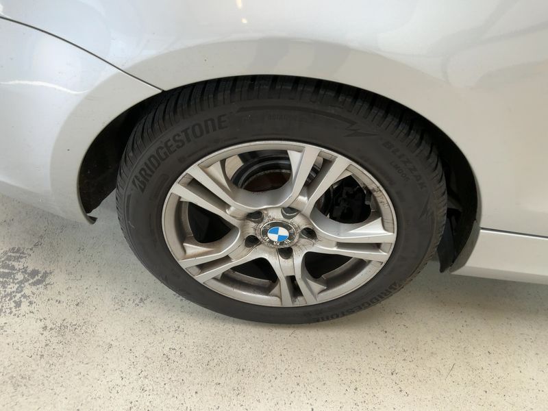 BMW 1er 120i 2012 – снимка 9