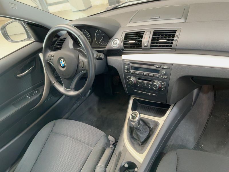 BMW 1er 120i 2012 – снимка 18