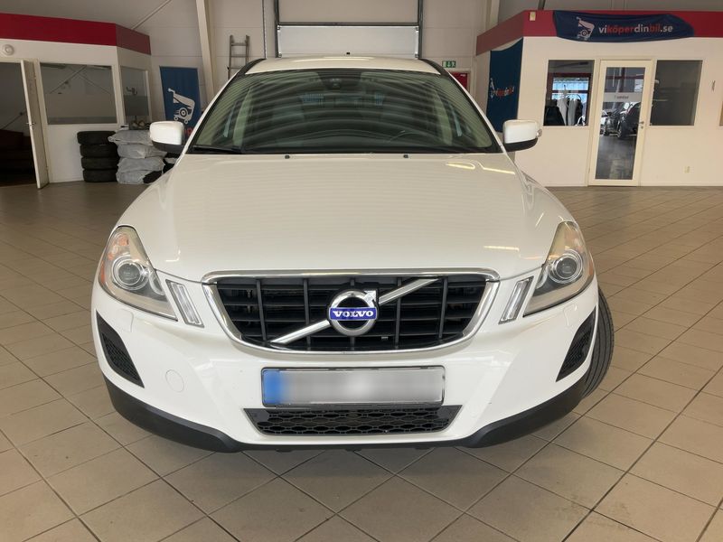 Volvo XC60 2.4 D4 Momentum AWD 2013 – снимка 14