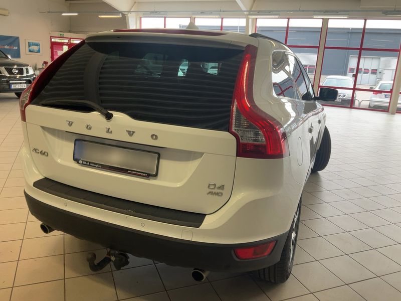 Volvo XC60 2.4 D4 Momentum AWD 2013 – снимка 8