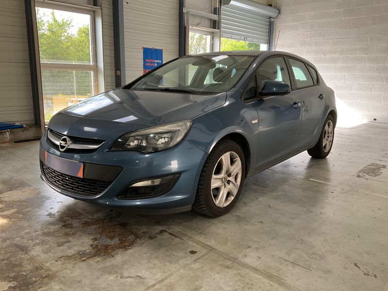 Opel Astra 1.6 CDTI DPF Edition 2015