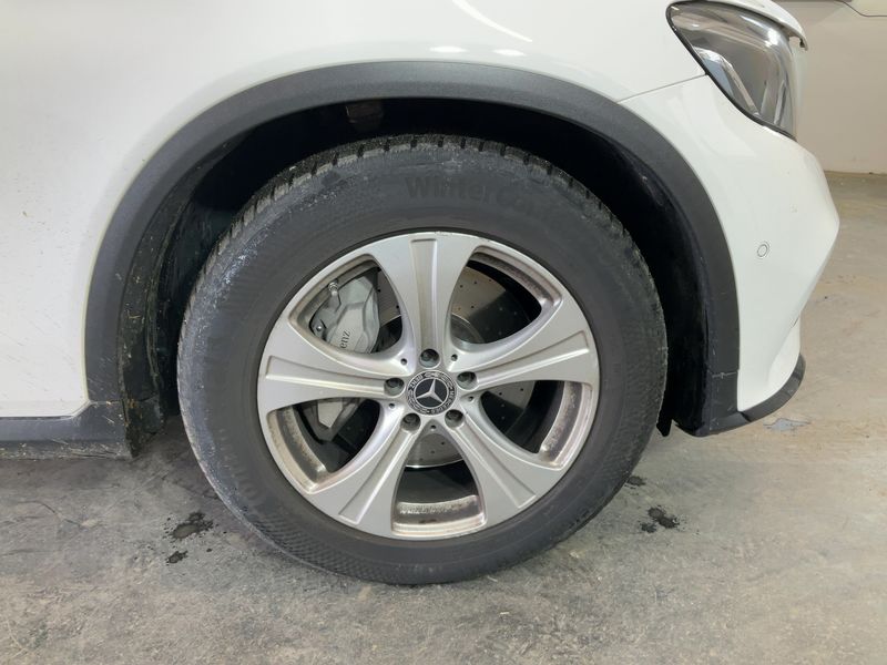 Mercedes-Benz GLC-Klasse GLC 220 4Matic AMG Line 2018 – снимка 11