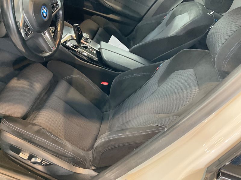 BMW 5er 530e xDrive M Sport 2022 – снимка 23