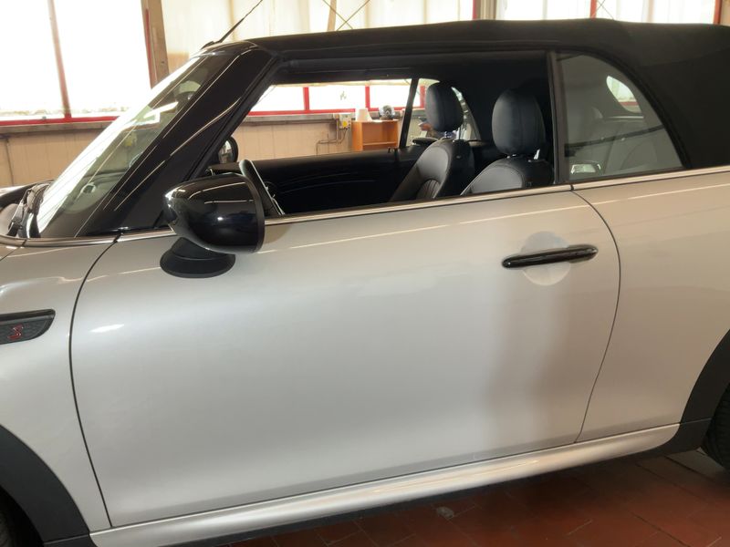 MINI Cabrio Cooper S John Cooper Works Trim 2023 – снимка 4