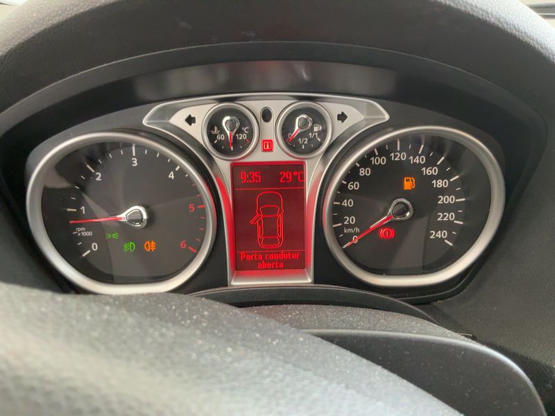 Ford Kuga 2.0 TDCi Titanium 2008 – снимка 18