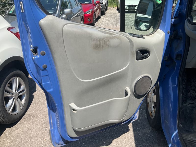 Renault Trafic 2.0 dCi L2H1 2,9t 2012 – снимка 30