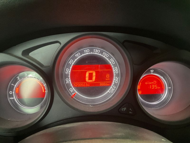 Citroen C4 1.6 HDi Confort 2011 – снимка 4