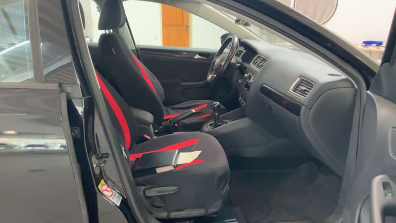 Volkswagen Jetta 1.2 TSI Comfortline 2012 – снимка 16