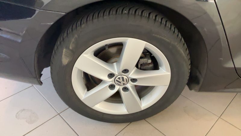 Volkswagen Jetta 1.2 TSI Comfortline 2012 – снимка 9