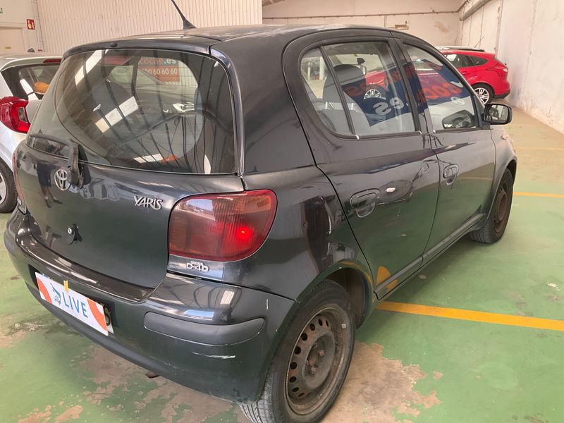 Toyota Yaris 1.4 D-4D Luna 2004 – снимка 2