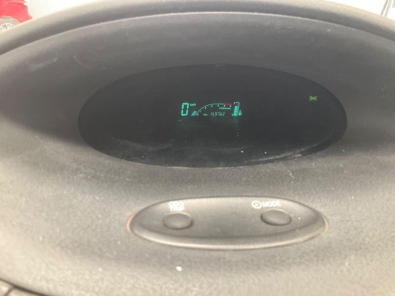 Toyota Yaris 1.4 D-4D Luna 2004 – снимка 4