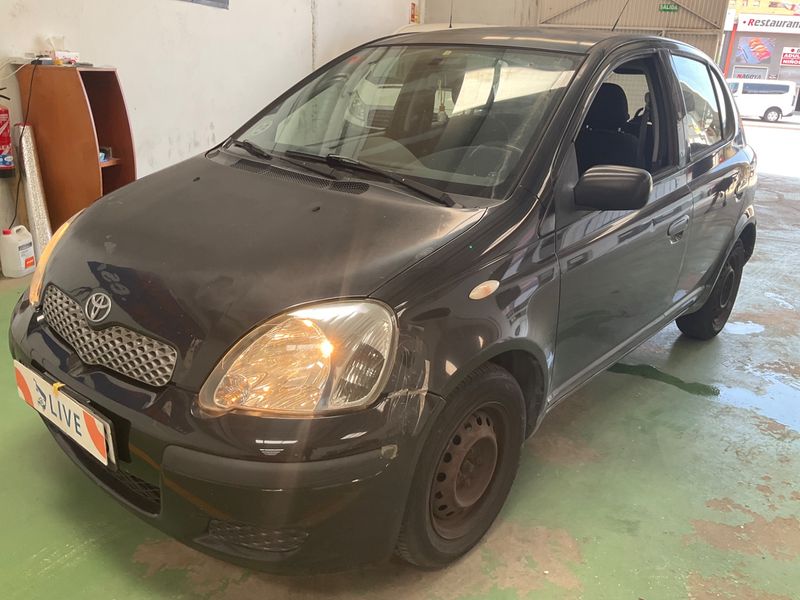 Toyota Yaris 1.4 D-4D Luna 2004 – снимка 1