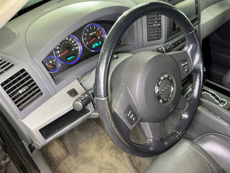 Jeep Grand Cherokee 6.1 SRT8 2008 – снимка 35