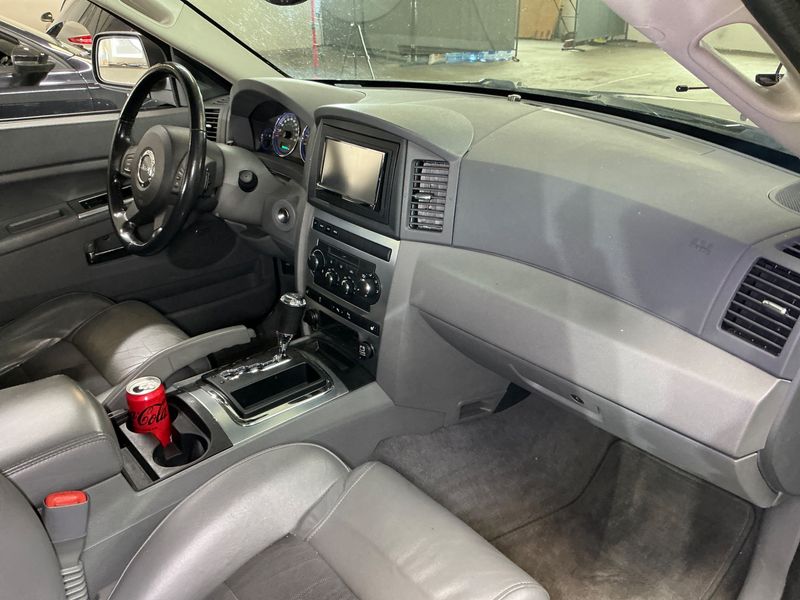 Jeep Grand Cherokee 6.1 SRT8 2008 – снимка 28