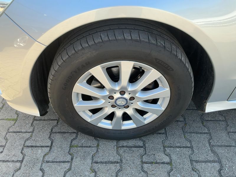 Mercedes-Benz R-Klasse R 350 CDI L 4Matic Bluetec 2011 – снимка 3