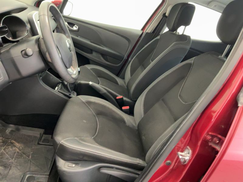 Renault Clio 1.2 Life 2017 – снимка 17