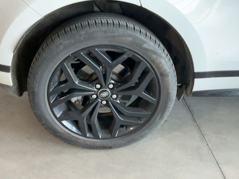 Land Rover Evoque P300e Hybrid SE R-Dynamic 2022 – снимка 9