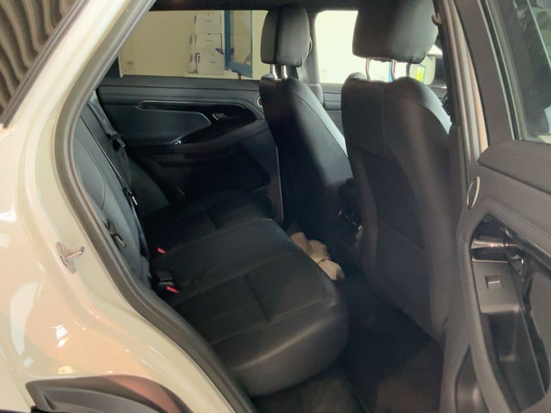 Land Rover Evoque P300e Hybrid SE R-Dynamic 2022 – снимка 19