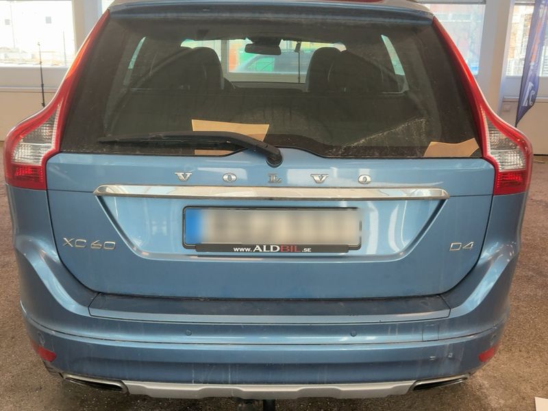 Volvo XC60 2.0 D4 Momentum 2WD 2016 – снимка 7