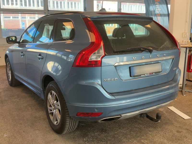Volvo XC60 2.0 D4 Momentum 2WD 2016 – снимка 6