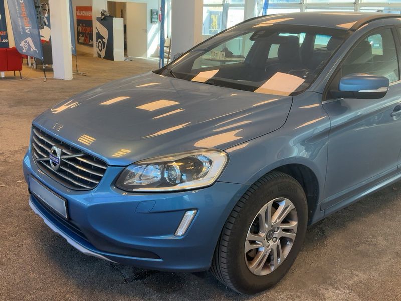 Volvo XC60 2.0 D4 Momentum 2WD 2016 – снимка 2