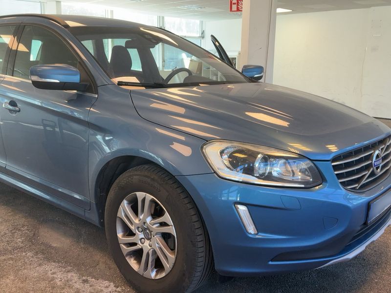 Volvo XC60 2.0 D4 Momentum 2WD 2016 – снимка 12