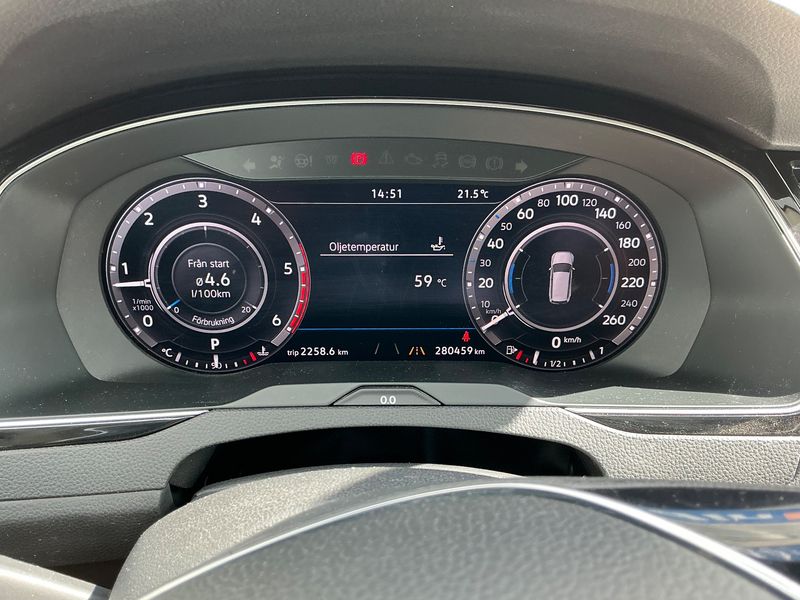 Volkswagen Passat Alltrack 2.0 TDI 4Motion BlueMotion Tech 2018 – снимка 19