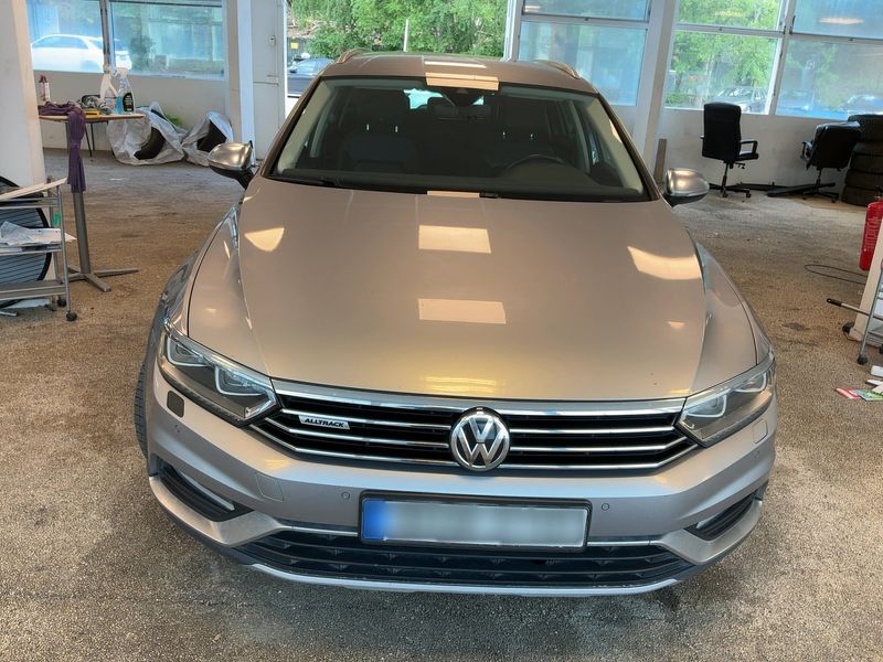 Volkswagen Passat Alltrack 2.0 TDI 4Motion BlueMotion Tech 2018 – снимка 14