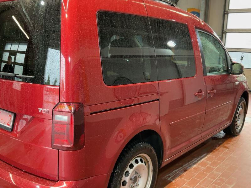 Volkswagen Caddy 2.0 TDI Comfortline BlueMotion Tech 2017 – снимка 8