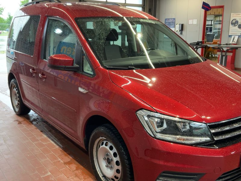 Volkswagen Caddy 2.0 TDI Comfortline BlueMotion Tech 2017 – снимка 12
