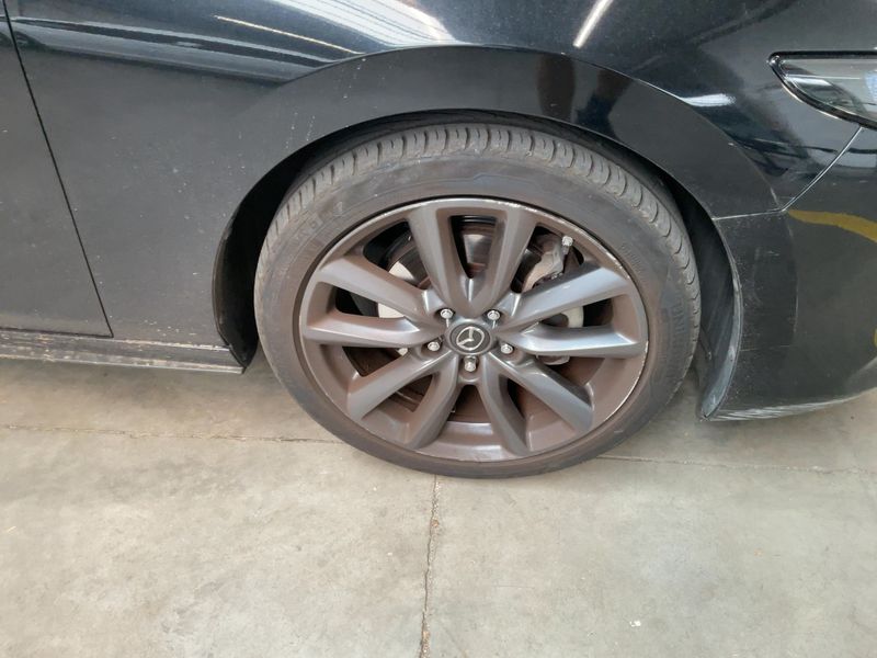 Mazda 3 2.0 Skyactiv-G Mild-Hybrid 2019 – снимка 11